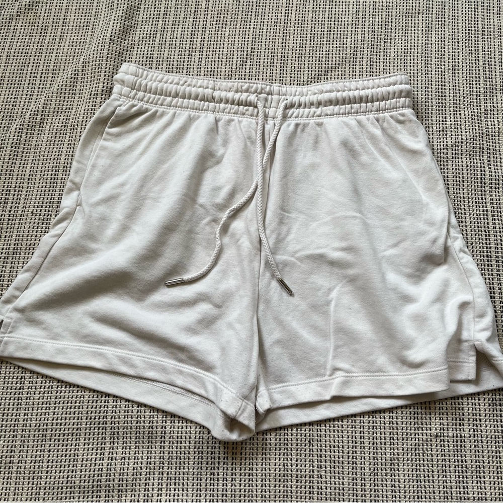 Ladies Soft Cream Shorts Size M
